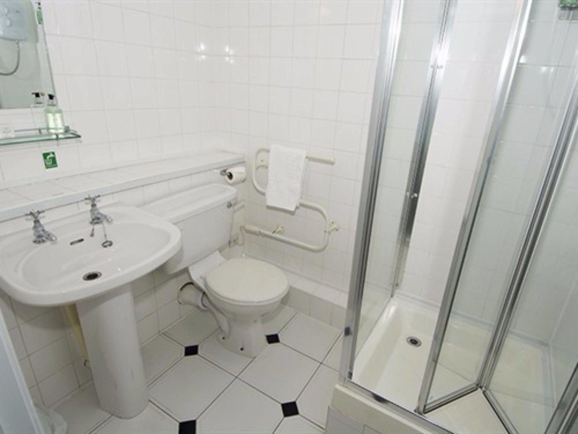 לינלית'גו West Port Hotel מראה חיצוני תמונה